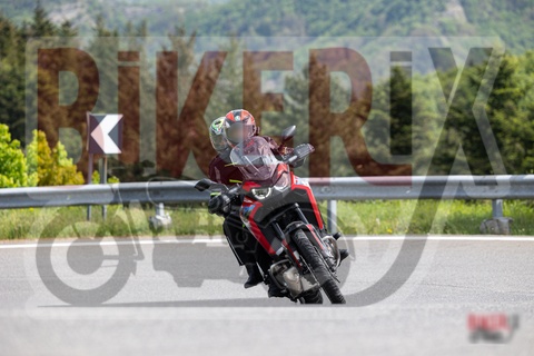 Passo del Giogo 03-05-25 h12-04 0316