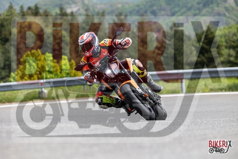 Passo del Giogo 03-05-25 h12-08 0343