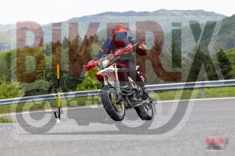 Passo del Giogo 03-05-25 h13-12 0582