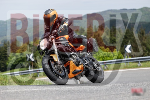 Passo del Giogo 03-05-25 h13-45 0647