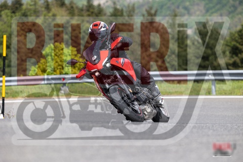 Passo del Giogo 03-05-25 h14-46 0851