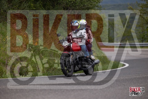 Passo del Giogo 04-05-25 h13-42 0311