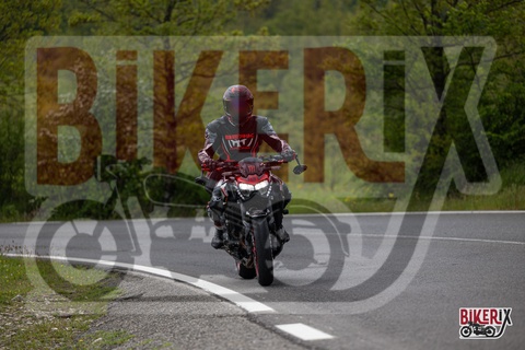 Passo del Giogo 04-05-25 h13-46 0344