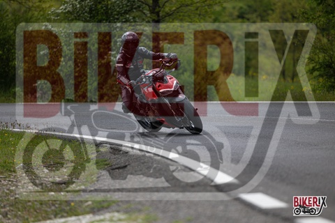 Passo del Giogo 04-05-25 h13-57 0421