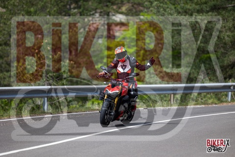 Passo del Muraglione 04-05-25 h11-33 0610