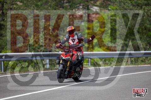 Passo del Muraglione 04-05-25 h11-33 0611