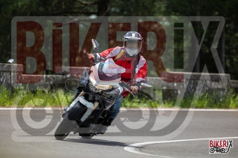 Passo del Muraglione 04-05-25 h12-26 0930