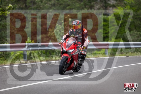 Passo del Muraglione 04-05-25 h14-49 1901
