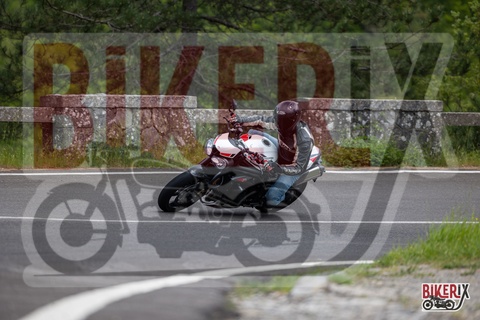 Passo del Muraglione 04-05-25 h14-58 1971
