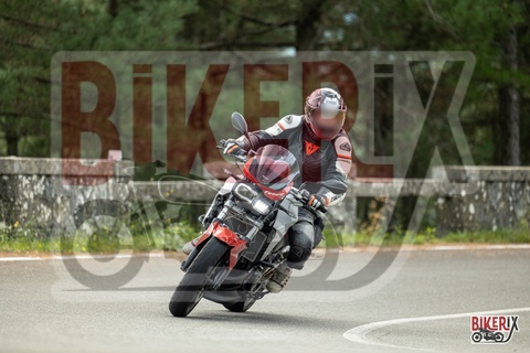 Passo del Muraglione 04-10-25 h11-23 0136