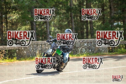 Passo del Muraglione 19-10-25 h13-31 1037