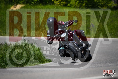 Passo della Futa 01-05-25 h13-18 1947