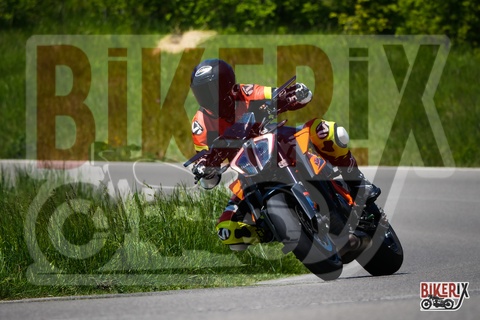 Passo della Futa 01-05-25 h13-18 1951