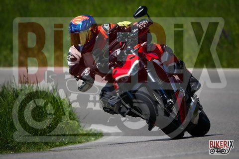 Passo della Futa 01-05-25 h13-47 2049