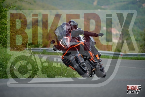 Passo della Futa 03-05-25 h12-14 0944