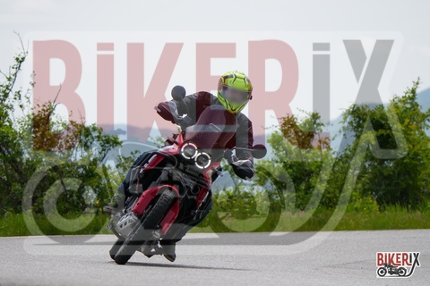 Passo della Futa 04-05-25 h12-19 0838