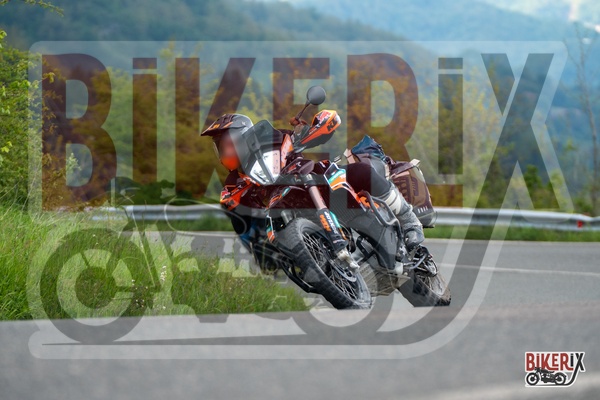 Passo della Futa 10-05-25 h16-18 0245