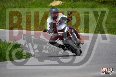 Passo della Futa 26-04-25 h11-45 1014
