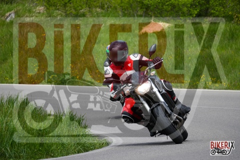 Passo della Futa 26-04-25 h11-47 1077