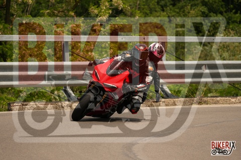 Passo della Futa E 02-06-25 h11-51 0706