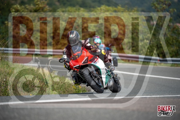 Passo della Futa E 13-09-25 h12-05 1984