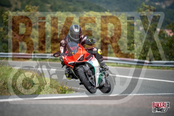 Passo della Futa E 13-09-25 h12-09 1997