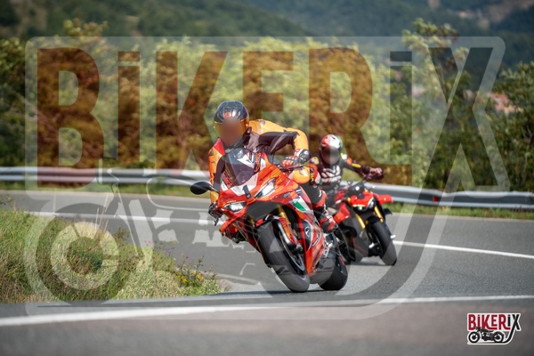 Passo della Futa E 13-09-25 h12-11 2014