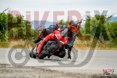 Passo della Futa T 20-07-25 h11-39 1455