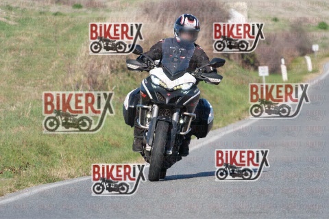 Volterra 14-12-25 h13-47 0108