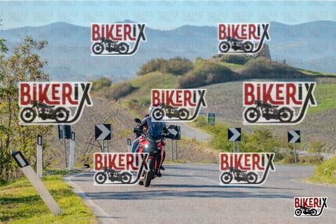 Volterra 19-10-25 h10-32 0110