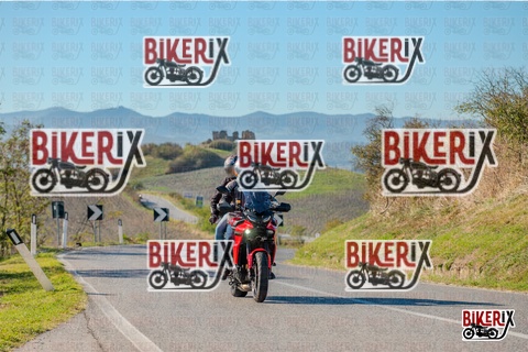 Volterra 19-10-25 h10-32 0112