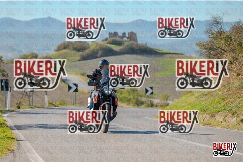 Volterra 19-10-25 h10-51 0240