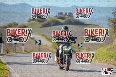 Volterra 19-10-25 h10-54 0250