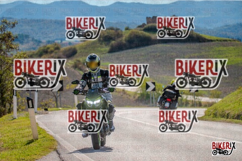 Volterra 19-10-25 h14-14 1720