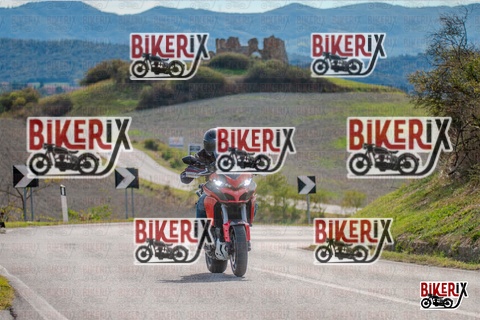 Volterra 19-10-25 h14-38 1781