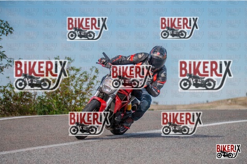 Volterra 19-10-25 h14-46 1877