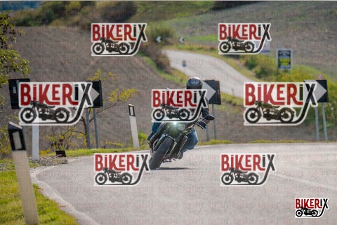 Volterra 19-10-25 h14-47 1878