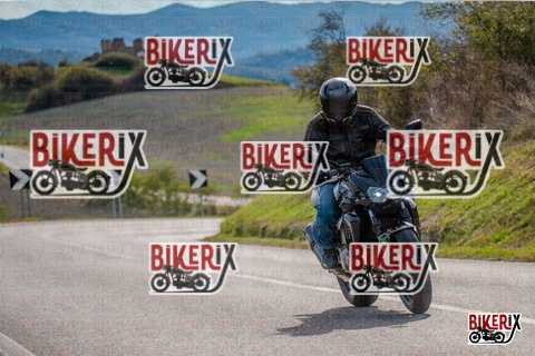 Volterra 19-10-25 h14-47 1881