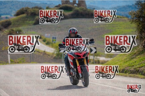 Volterra 19-10-25 h14-49 1920