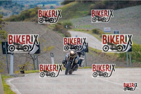 Volterra 19-10-25 h15-06 2059