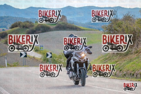 Volterra 19-10-25 h15-08 2086