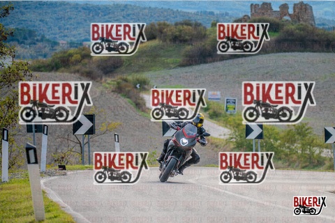 Volterra 19-10-25 h15-08 2101