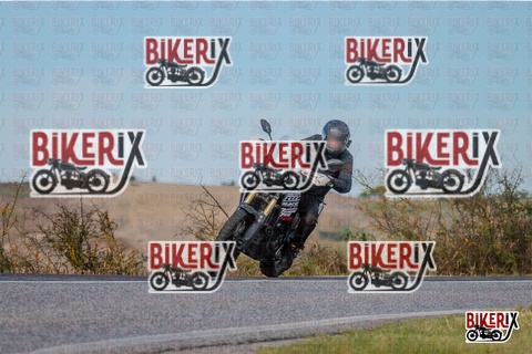 Volterra 19-10-25 h15-09 2113