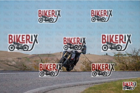 Volterra 19-10-25 h15-09 2114