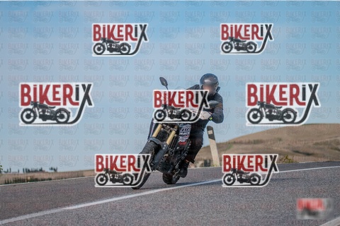 Volterra 19-10-25 h15-09 2118