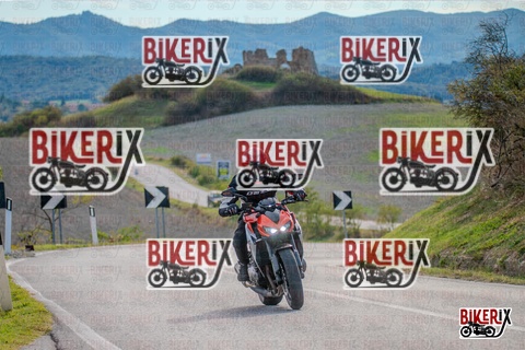 Volterra 19-10-25 h15-09 2126