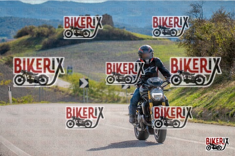 Volterra 19-10-25 h15-21 2211