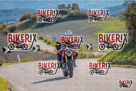 Volterra 19-10-25 h15-38 2330