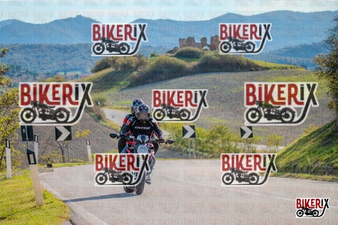 Volterra 19-10-25 h15-40 2359