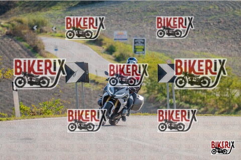 Volterra 19-10-25 h15-41 2365